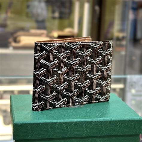 goyard long wallet womens|Goyard victoire wallet price.